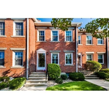 15 Admirals Way, Chelsea, MA 02150-4002