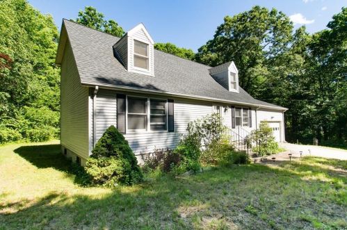 68 Mcclellan Ave, Norwich, CT 06360-2622
