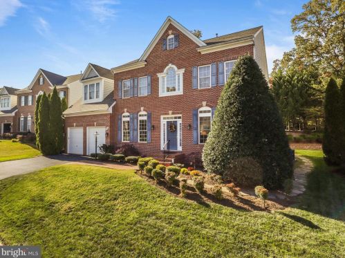 7766 Camp David Dr, Springfield, VA 22153-2370