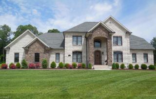 7602 Ribier Dr, Kernersville, NC 27284-9959
