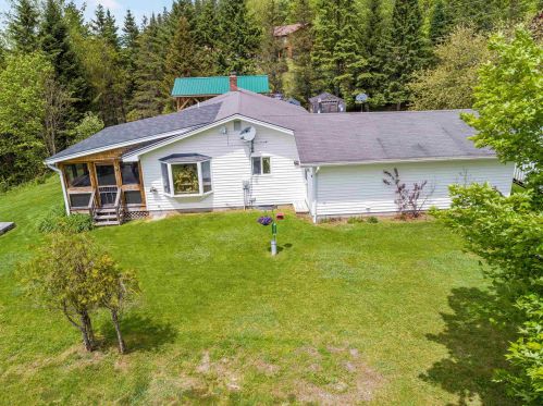 61 Scenic View Dr, Columbia NH  03576-3218 exterior