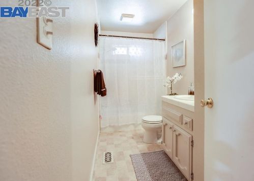 1617 Dulwich Dr, Modesto CA  95358-1021 exterior
