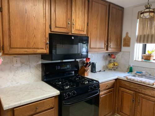 220 Northwood Dr, South San Francisco, CA 94080-5831