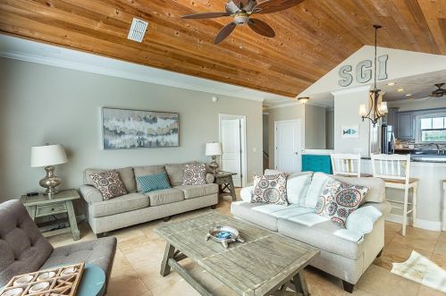 709 Gulf Beach Dr, Saint George Island FL  32328-2914 exterior