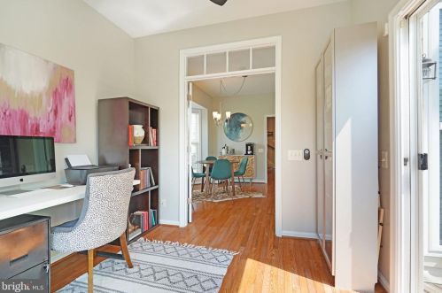 8231 Singleleaf Ln, Lorton VA  22079-5634 exterior