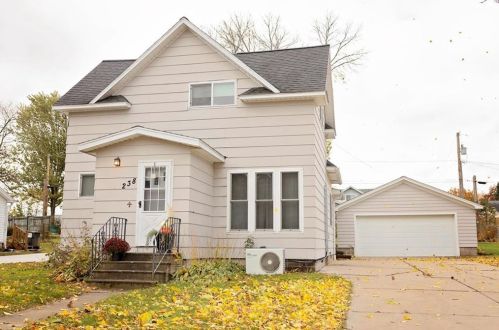 238 Washington Ave, Brackett, WI 54742-6356