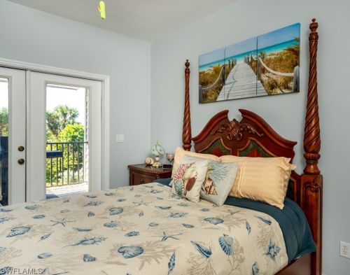 5298 Umbrella Pool Rd, Sanibel FL  33957-2407 exterior