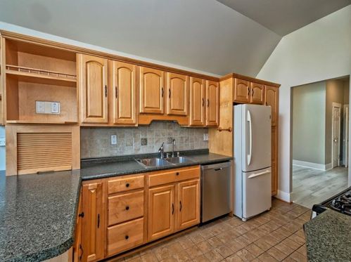 5 Ridgemead Fields Dr, Verona PA  15147-3849 exterior