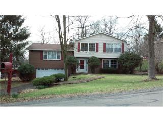 1725 Mountain View Dr, Monroeville PA  15146-2030 exterior