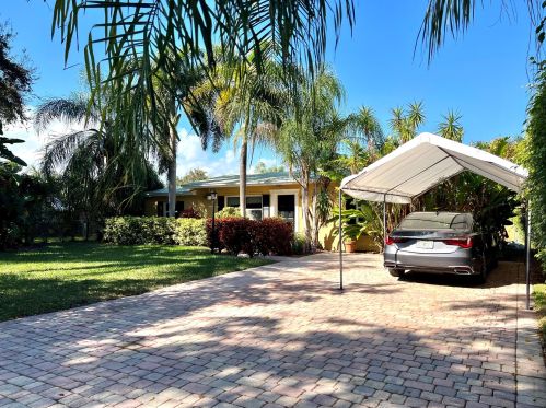 221 15th St, Delray Beach, FL 33444-3023