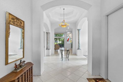 6830 Fiji Cir, Boynton Beach FL  33437-7022 exterior