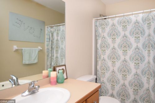 194 Shetland Ln, Lino Lakes MN  55014-5516 exterior