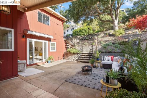 3557 Klamath St, Oakland CA 94602-4126 exterior