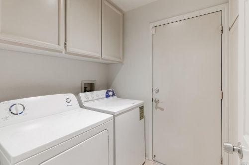 328 Windflower Ct, Windsor CA  95492-8618 exterior