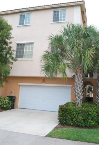 4593 Danson Way, Delray Beach FL  33445-3551 exterior