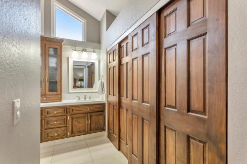 17337 Tassajara Cir, Morgan Hill CA  95037-7023 exterior