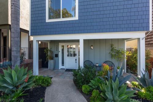 388 Ultimo Ave, Long Beach, CA 90814-3210