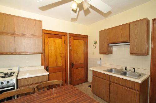 221 Tripoli Ave, Milwaukee WI 53221-1447 exterior