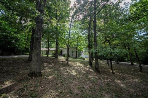 2927 Inwood Ln, Fayetteville, AR 72701-2830