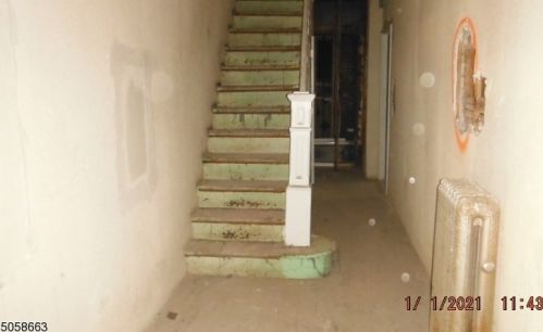 733 Summer Ave, Newark NJ  07104-5046 exterior