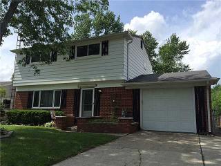 6532 Lincoln Green St, Holland, OH 43528-9670