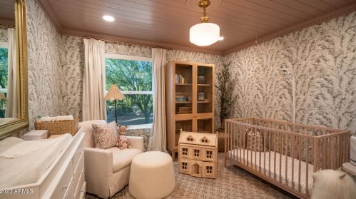 5851 Sharon Dr, Scottsdale AZ  85254-3725 exterior