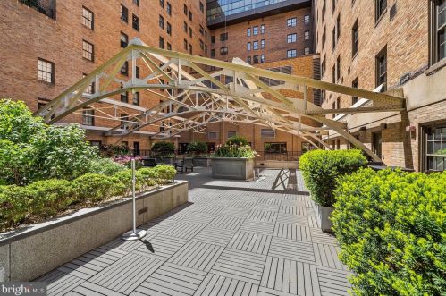 219 18th St, Philadelphia PA 19103-6141 exterior