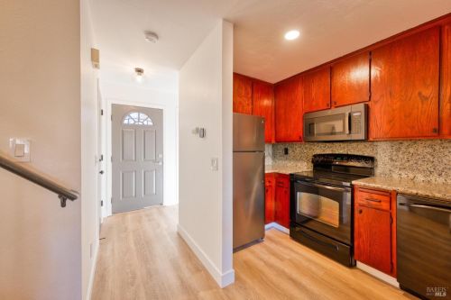 154 Dutton Ave, Santa Rosa CA  95401-7628 exterior