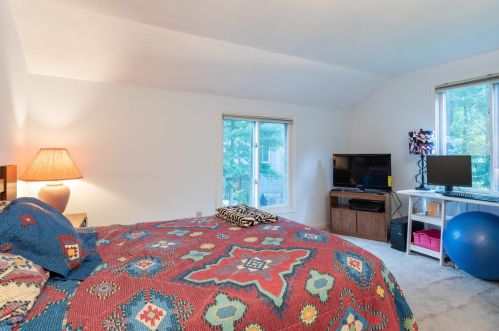 3 Pitford Way, Nashua NH  exterior