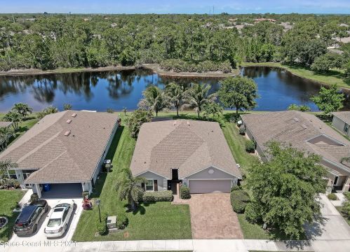 441 Briarcliff Cir, Sebastian, FL 32958-8696