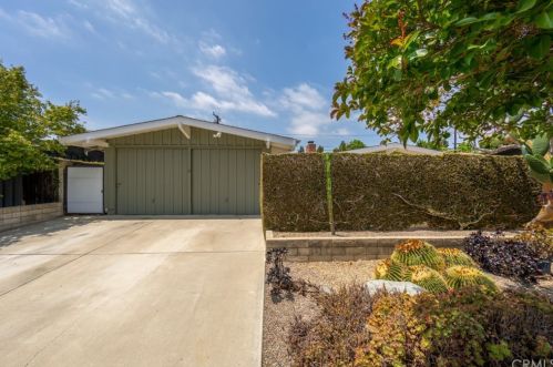 3049 Pattiz Ave, Long Beach, CA 90808-4316