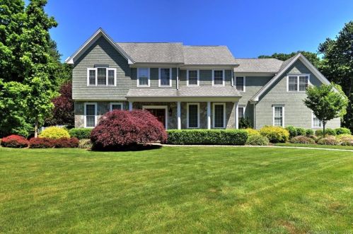 60 Milford Chase, Milford, CT 06461-9124