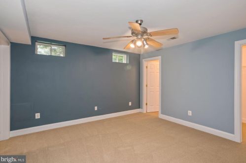 168 Positano Ct, Purcellville VA  20132-5815 exterior