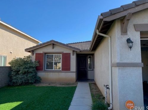 1585 Leslie St, Beaumont, CA 92223-3107