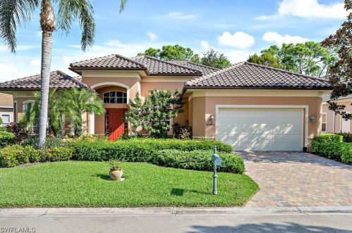 10263 Avonleigh Dr, Bonita Springs, FL 34135-7059