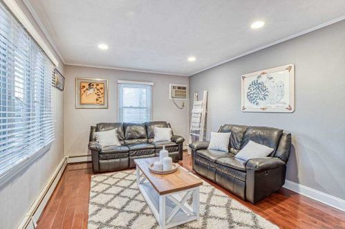 2461 Joseph Ct, North Bellmore, NY 11710-4416