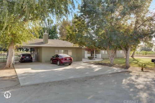 15414 Cuda Dr, Bakersfield CA  93307-9279 exterior