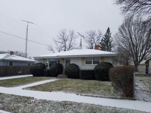 5208 55th St, Kenosha, WI 53144-2340