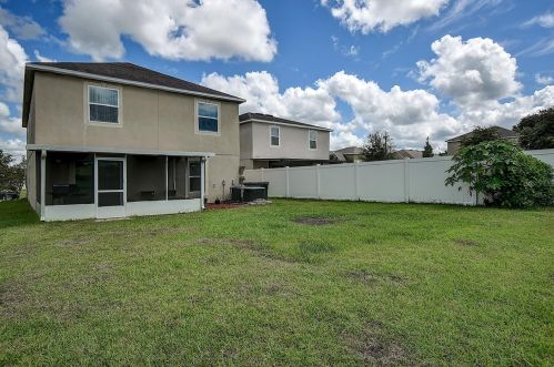 13215 Waterford Castle Dr, Dade City FL  33525-5213 exterior