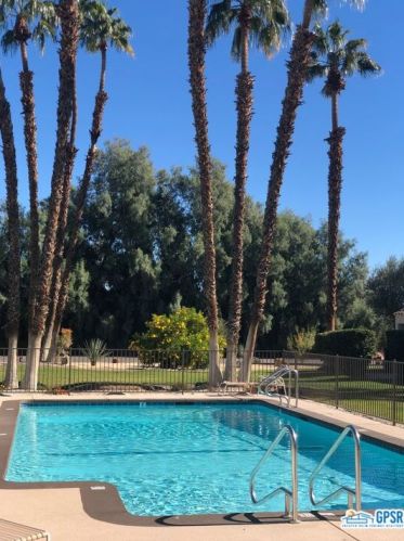 434 Sunningdale Dr, Rancho Mirage CA  92270-1479 exterior