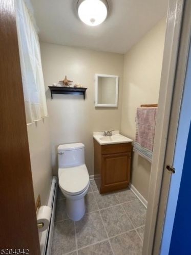 26 Hillsdale Dr, Wantage NJ  07461-4026 exterior