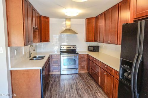 1871 Highland St, Chandler, AZ 85224-5139