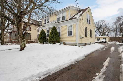 435 Main St, Woonsocket, RI 02895-5115