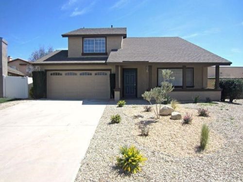13681 Opal Cir, Victorville, CA 92392-8889