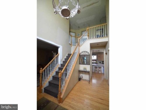 132 Aileen Dr, Lansdale, PA 19446-1682