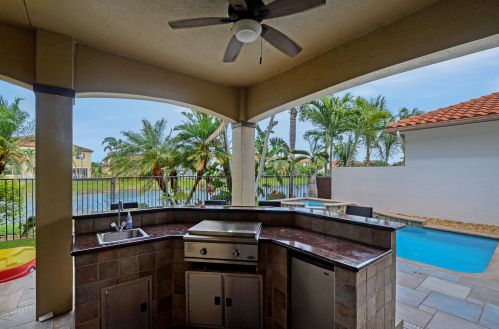 4115 Artesa Dr, Boynton Beach FL  33436-2628 exterior