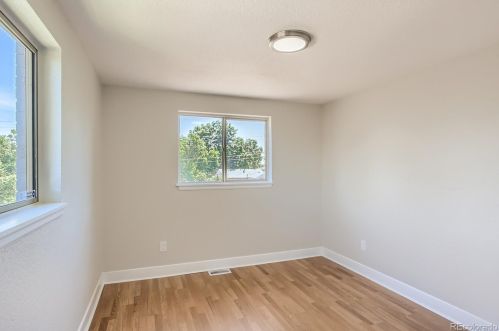 46 Xavier St, Denver CO  80219-1027 exterior