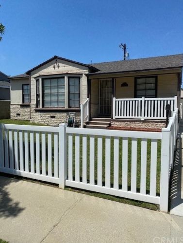 3209 Fairman St, Lakewood, CA 90712-3418
