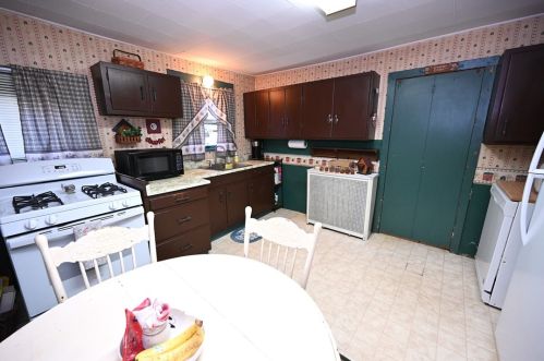 433 Beaver St, Wampum, PA