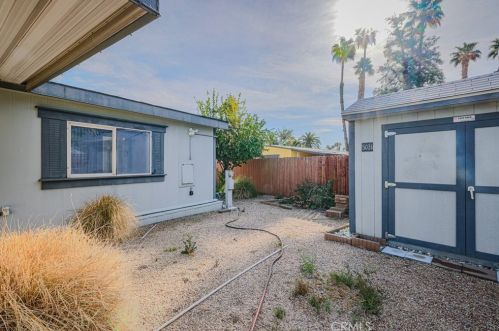 503 Cerritos Way, Cathedral City CA  92234-1617 exterior